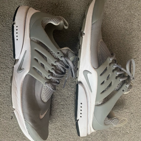 Nike Presto sneakers - Picture 1 of 3